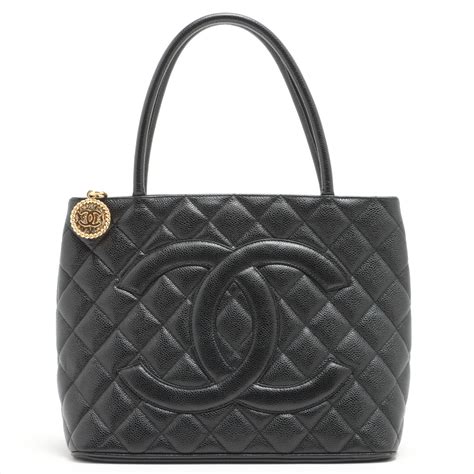 bags femininas chanel em segunda mao|CHANEL Pre.